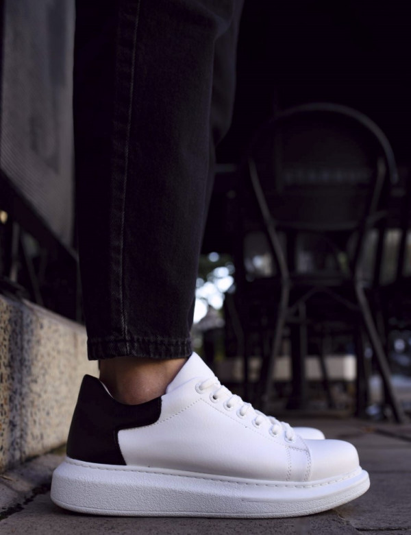 Ανδρικά λευκά-μαύρα δίσολα Sneakers με λαστιχένια σόλα CH256