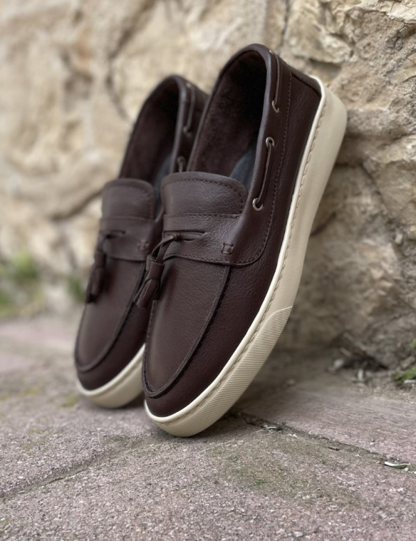 Huxley and Grace ανδρικά καφέ δερμάτινα loafers με tassels HG174194K