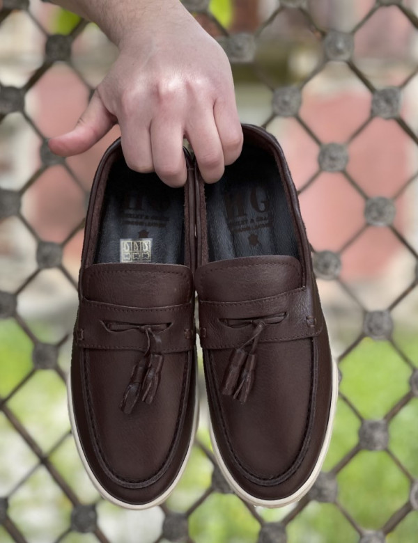 Huxley and Grace ανδρικά καφέ δερμάτινα loafers με tassels HG174194K