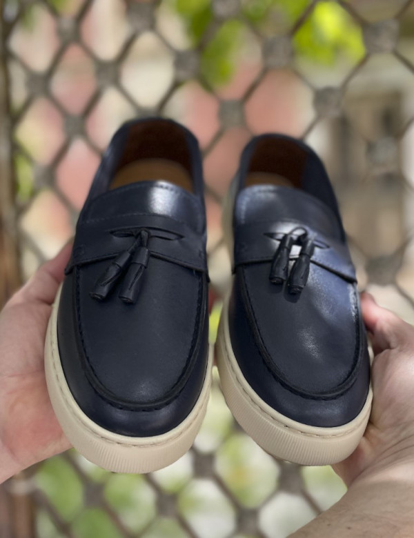 Huxley and Grace ανδρικά μπλε δερμάτινα loafers με tassels HG174194B