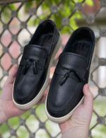 Huxley and Grace ανδρικά μαύρα δερμάτινα loafers με tassels HG174194